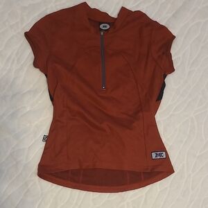 Zoot Women's Short Sleeve Top in Rust